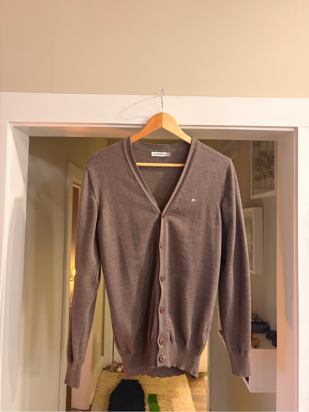 J. Lindeberg Men's Brown Button V-Neck Cardigan